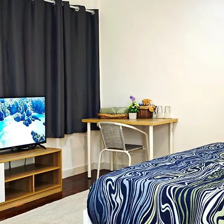 Homey Stay And Cafe By Hematoa